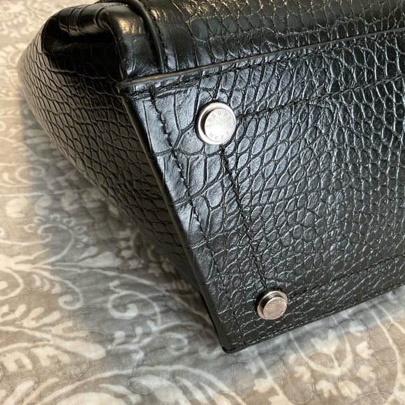 EUC Henri Bendel Tote - Picture 6 of 16